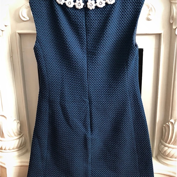 🐻🌼 BOUTIQUE MOSCHINO Navy Waffle Daisy Dress - Picture 4 of 17